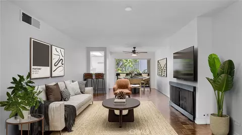 9214 Summertime Ln, Culver City, CA 90230