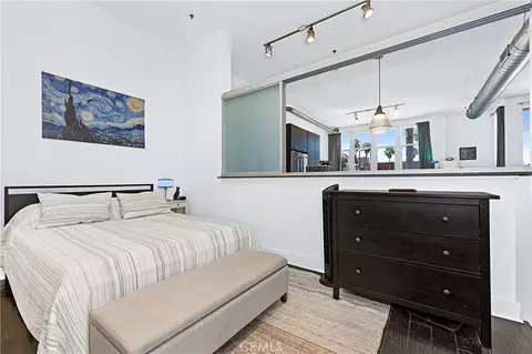 13320 Beach #203, Los Angeles, CA 90292
