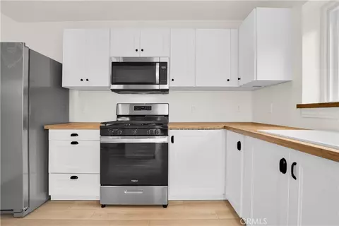 Kitchen - 836 Grant Ave, Glendale, CA 91202 photo 1 of 4