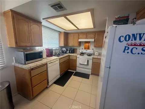 Kitchen - 11620 Pepper, Apple Valley, CA 92308 photo 3 of 3