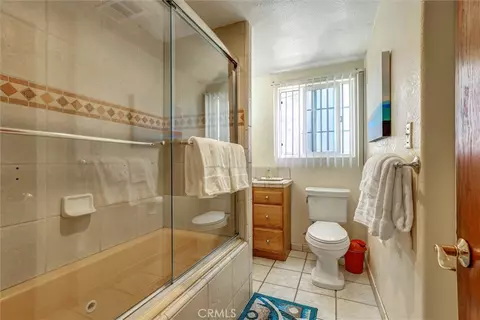 Bath - 19603 Enslow, Carson, CA 90746 photo 1 of 8