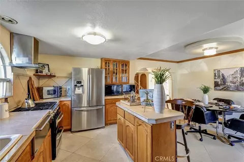 Kitchen - 19603 Enslow, Carson, CA 90746 photo 2 of 3