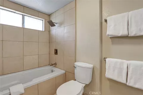 Bath - 19603 Enslow, Carson, CA 90746 photo 4 of 8