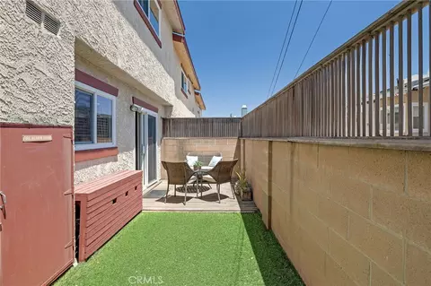 Exterior - 2703 Rockefeller #1, Redondo Beach, CA 90278 photo 2 of 5