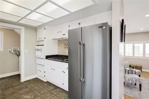 Kitchen - 2703 Rockefeller #1, Redondo Beach, CA 90278 photo 1 of 7