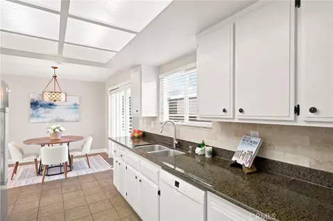 Kitchen - 2703 Rockefeller #1, Redondo Beach, CA 90278 photo 7 of 7