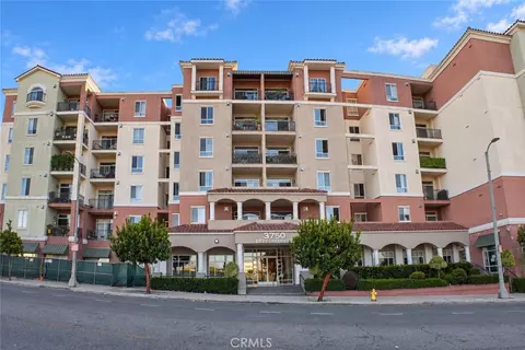 3750 Santa Rosalia Dr #207, Los Angeles, CA 90008