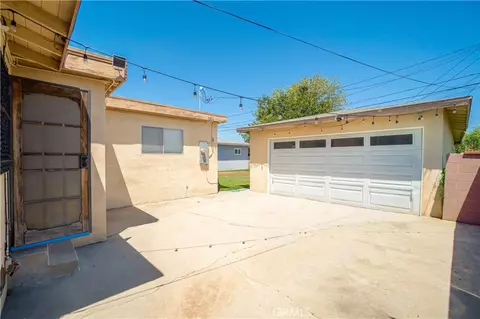 Exterior - 1208 S Stoneacre, Compton, CA 90221 photo 6 of 7