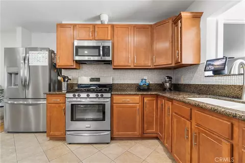 Kitchen - 1208 S Stoneacre, Compton, CA 90221 photo 2 of 2