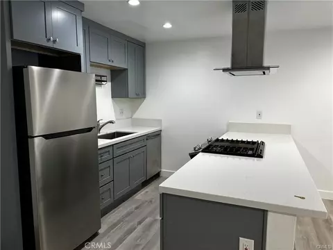 1020 E Broadway, Long Beach, CA 90802 photo 4