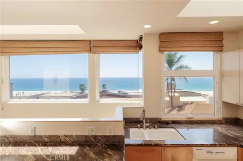 229 25th Pl, Manhattan Beach, CA 90266