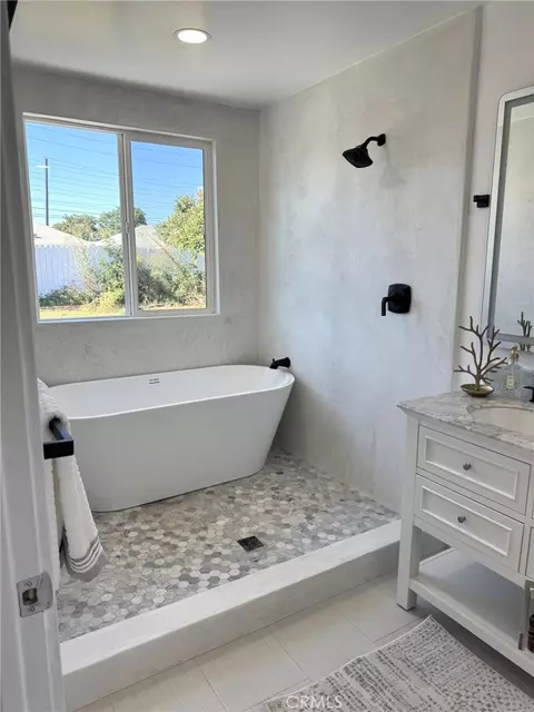 Bath - 361 E 224th, Carson, CA 90745 photo 1 of 3