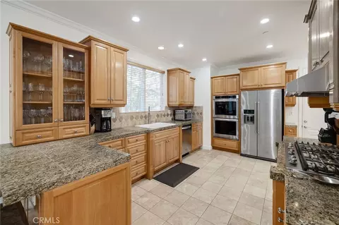 Kitchen - 2115 Pullman Ln #B, Redondo Beach, CA 90278 photo 1 of 4