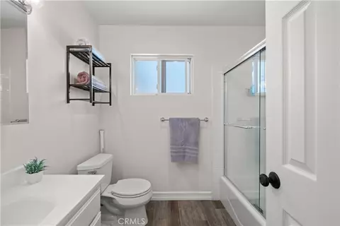 Bath - 17333 Towne Ct, Carson, CA 90746 photo 4 of 6