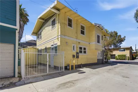 Exterior - 724 Elm Ave, Long Beach, CA 90813 photo 10 of 10