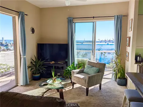 Living - 388 E Ocean, Long Beach, CA 90802 photo 3 of 3