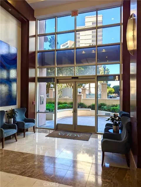 Entry Way - 388 E Ocean, Long Beach, CA 90802 photo 2 of 4