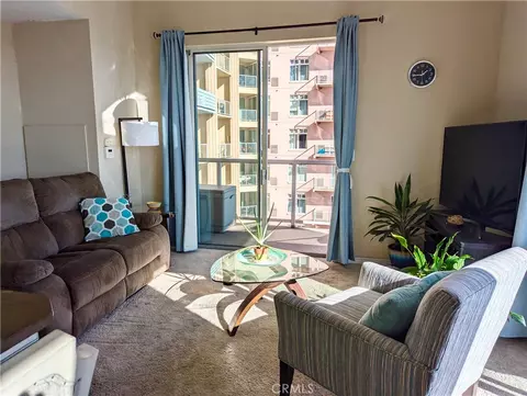 Living - 388 E Ocean, Long Beach, CA 90802 photo 1 of 3