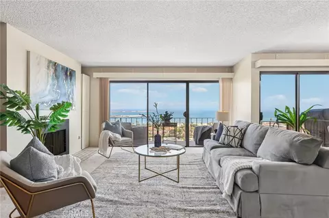 3432 S Peck Ave #302, San Pedro, CA 90731