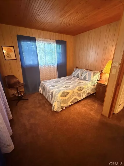 Bedroom - 984 Mercury, Crestline, CA 92325 photo 2 of 3