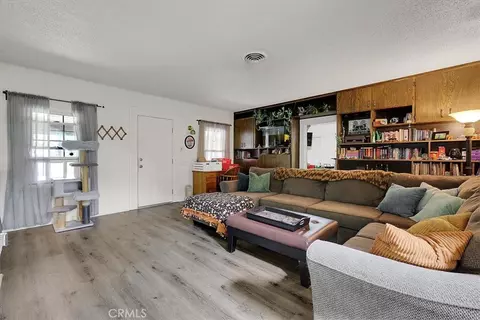 Living - 9834 N Live, Live Oak, CA 95953 photo 4 of 4