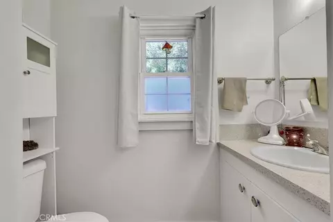 Bath - 9834 N Live, Live Oak, CA 95953 photo 2 of 2