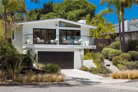 8231 W 83rd St, Playa Del Rey, CA 90293