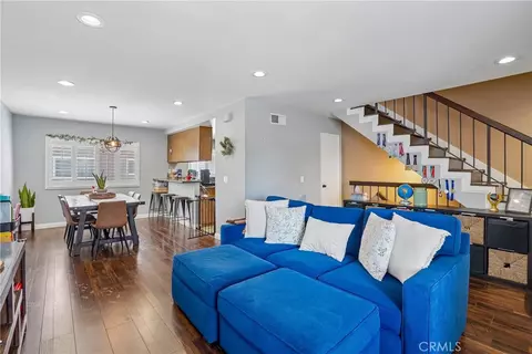 1599 W Jefferson Blvd, Los Angeles, CA 90018