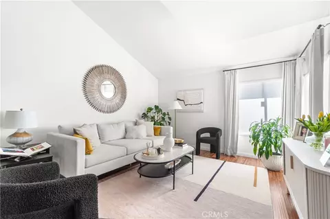 620 W Hyde Park, Inglewood, CA 90302