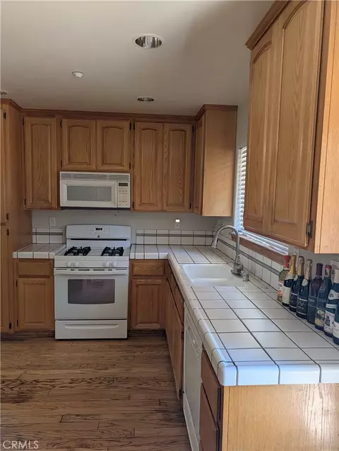 1579 Ross, Wrightwood, CA 92397 photo 4