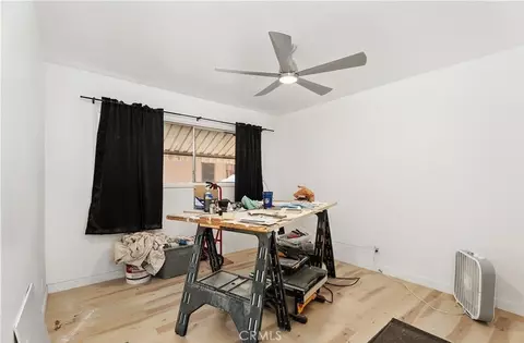 Bedroom - 527 Cedar Ave #2E, Long Beach, CA 90802 photo 4 of 4