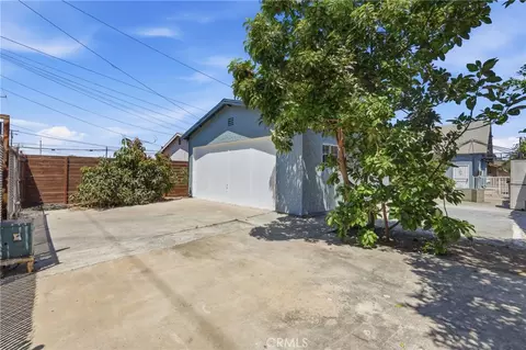 Exterior - 2267 Lime Ave, Long Beach, CA 90806 photo 3 of 4