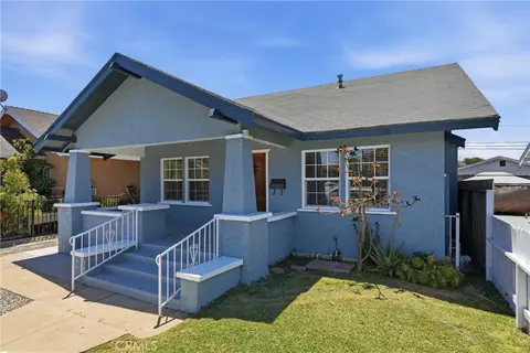 Exterior - 2267 Lime Ave, Long Beach, CA 90806 photo 2 of 4