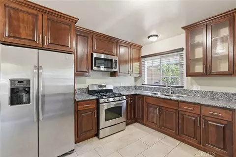Kitchen - 2267 Lime Ave, Long Beach, CA 90806 photo 2 of 2