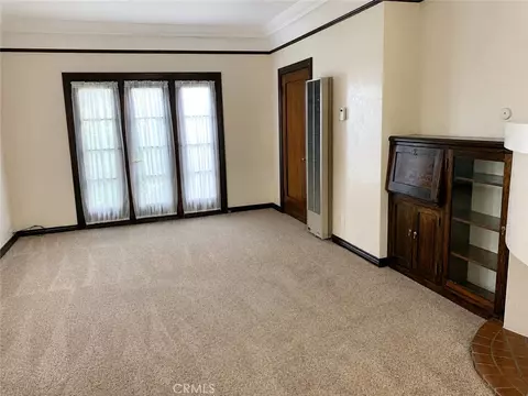 Living - 3822 E 7th St, Long Beach, CA 90804 photo 6 of 8