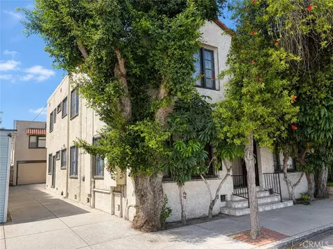 Exterior - 3822 E 7th St, Long Beach, CA 90804 photo 2 of 10