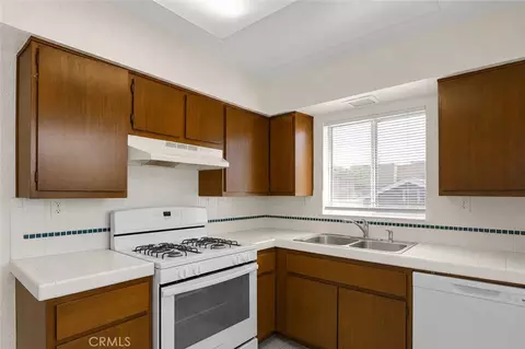 Kitchen - 3822 E 7th St, Long Beach, CA 90804 photo 1 of 3