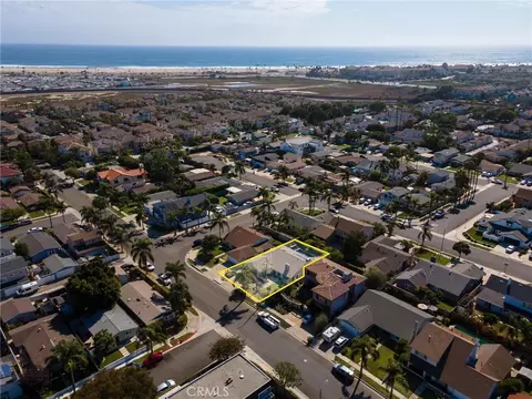 21241 Lochlea Ln, Huntington Beach, CA 92646