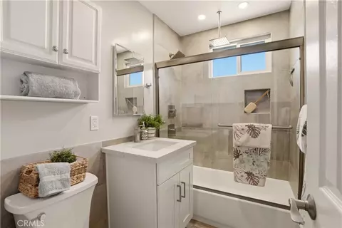 Bath - 2839 E Tyler St, Carson, CA 90810 photo 1 of 2