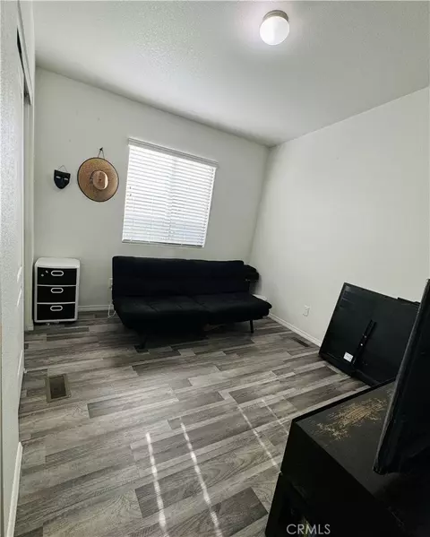 16600 Downey #77, Paramount, CA 90723 photo 9