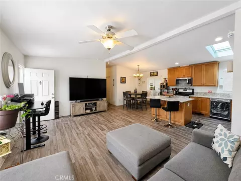 16600 Downey #77, Paramount, CA 90723 photo 4