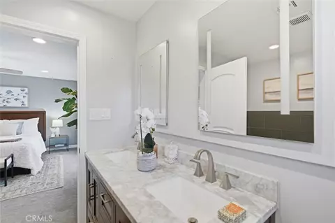 Bath - 16953 Roa, Carson, CA 90746 photo 6 of 6