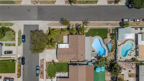 View/Area - 1002 Aspen St, Corona, CA 92879 photo 1 of 5