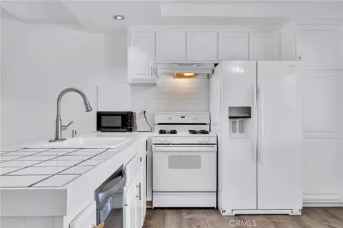 Kitchen - 1002 Aspen St, Corona, CA 92879 photo 1 of 2