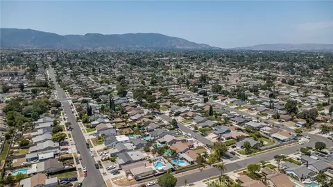 View/Area - 1002 Aspen St, Corona, CA 92879 photo 5 of 5