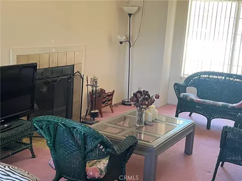 44630 17th E, Lancaster, CA 93535 photo 2