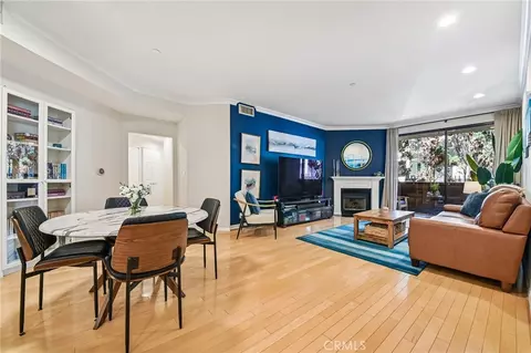 12000 Goshen Ave #203, Los Angeles, CA 90049