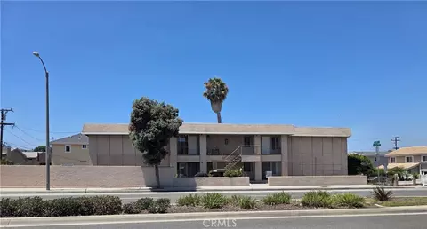 2409 Inglewood Ave, Redondo Beach, CA 90278