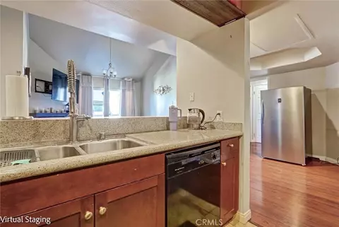 Kitchen - 20253 Keswick, Winnetka, CA 91306 photo 3 of 4