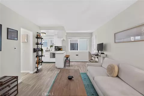 8155 Manitoba St #12, Playa Del Rey, CA 90293